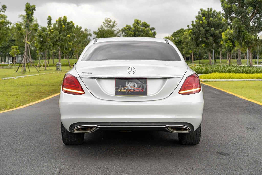 C200 Exclusive Sx 2021 màu trắng sang trọng. Mua bán Ô tô tại Quận 7 Tp Hồ Chí Minh được đăng bởi Dương Phương hình 3