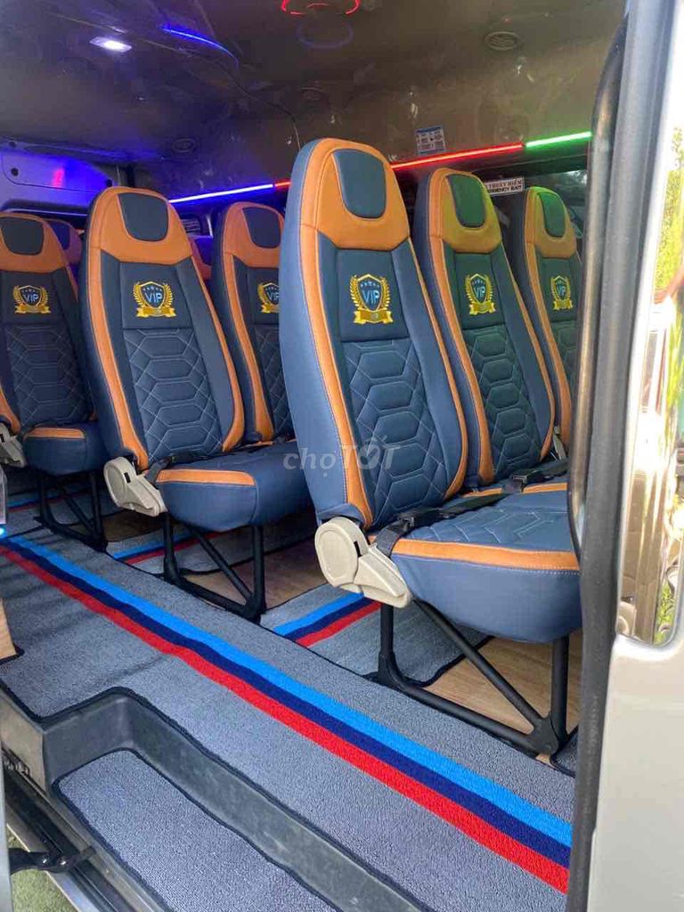 Ford Transit Xe khách Bạc. Mua bán Phương tiện khác tại Huyện Hóc Môn Tp Hồ Chí Minh được đăng bởi DU LỊCH NGỌC ANH hình 9