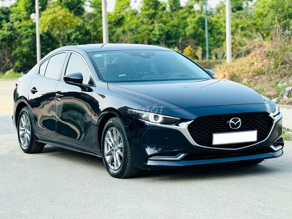 Mazda 3 1.5 bản Premium sản xuất 2021 tên tư nhân