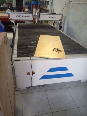 Máy cắt CNC 5.5kw giải nhiệt nước thanh lí