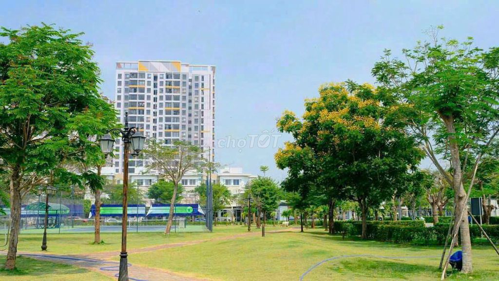 Nhà phố Lovera Park khang điền phong Phú 4, DT: 5 x 15m, Giá 5.6tỷ.