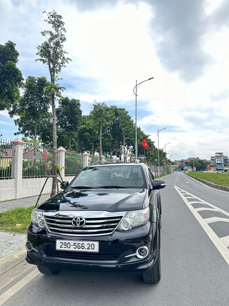 Toyota Fortuner 2015 Đen. Mua bán Ô tô tại Huyện Đông Anh Hà Nội được đăng bởi Ngô Anh Minh hình 15