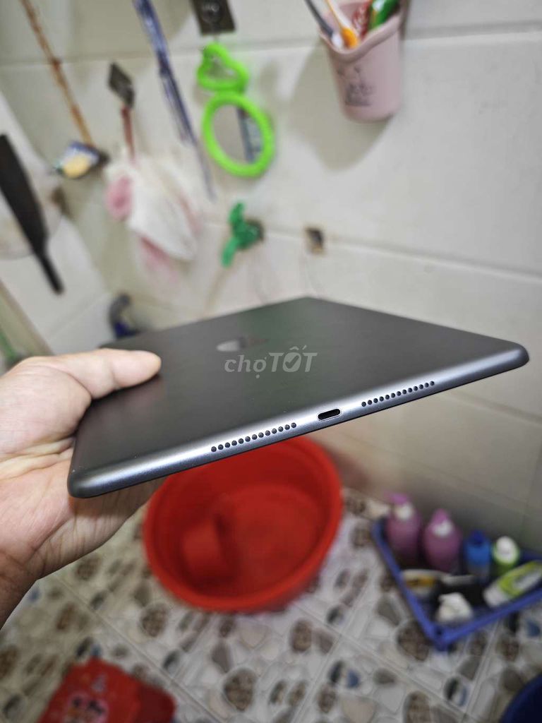 Apple iPad Gen 7 32GB Xám 4G WiFi. Mua bán Máy tính bảng tại Huyện Việt Yên Bắc Giang được đăng bởi lự văn Mạch hình 1
