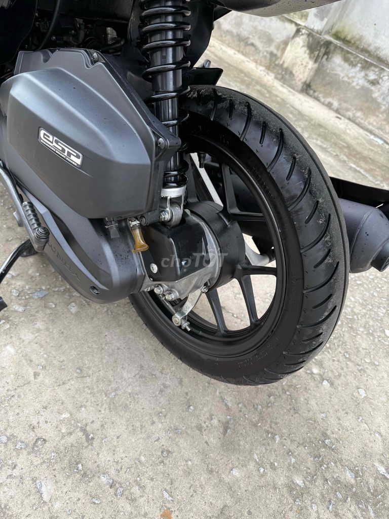 Vario 150 2016 mẫu cũ màu vàng cát.. Mua bán Xe máy tại Quận Ô Môn Cần Thơ được đăng bởi Trần Tùng hình 8
