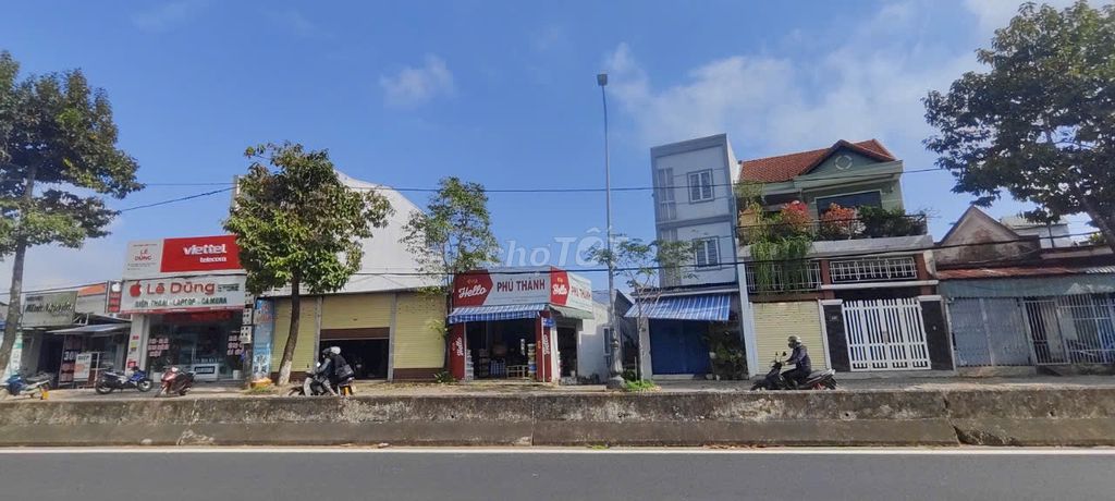 Bán đất mặt tiền đường Nguyễn Tất Thành. Mua bán đất tại Thị xã Hương Thủy Thừa Thiên Huế được đăng bởi Phú hình 3