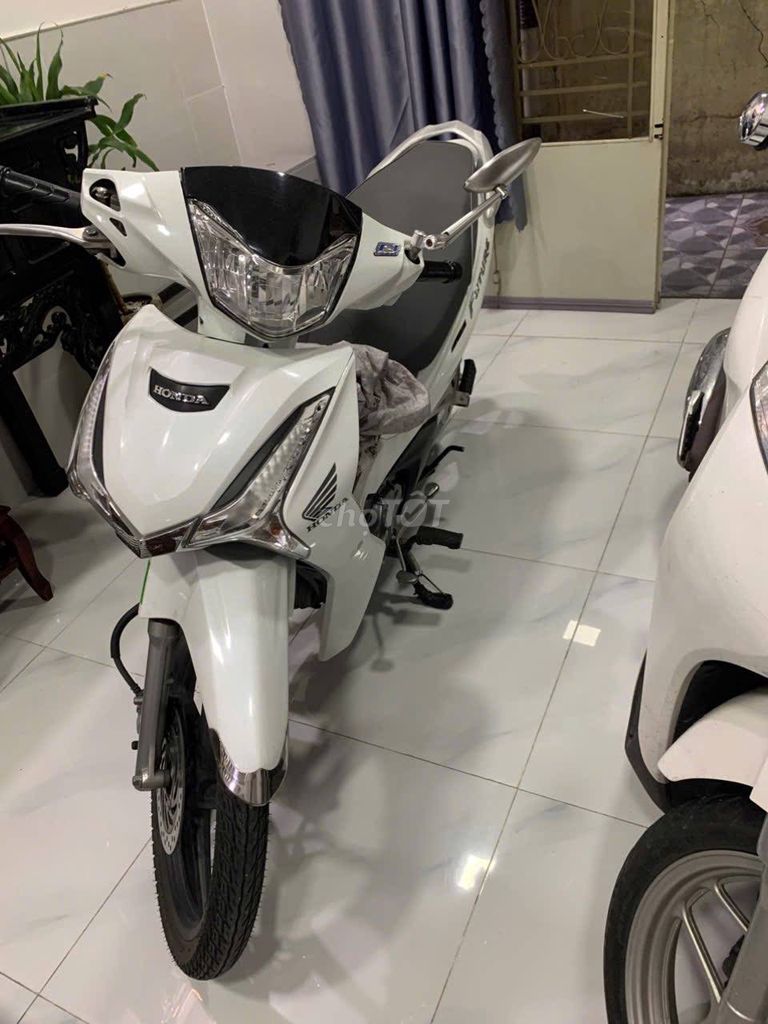 Honda Future Neo 2020 trắng ngọc trinh. Mua bán Xe máy tại Quận 1 Tp Hồ Chí Minh được đăng bởi Tín hình 3