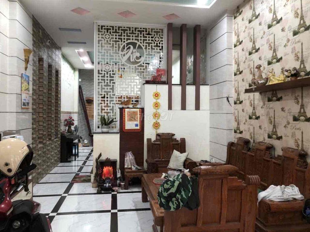 Дом 2 этажа, 4 спальни, асфальт 8м, район Тан Ки Тан Куи, Бинь Тан