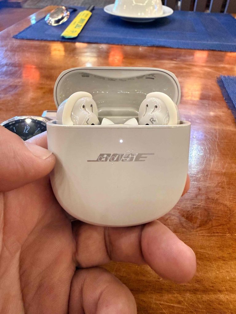 Tai nghe Bose Ultra Gen 1 Trắng. Mua bán Tivi, Âm thanh tại Thành phố Vũng Tàu Bà Rịa - Vũng Tàu được đăng bởi tuấn hình 1