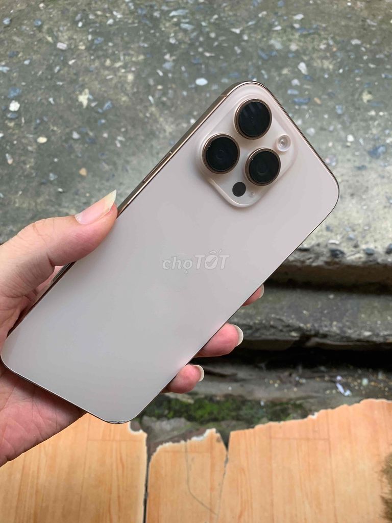 iphone 16 promax , gold , 256gb Quốc tế còn đủ pk. Mua bán Điện thoại tại Quận Cầu Giấy Hà Nội được đăng bởi Quang ERiC hình 1