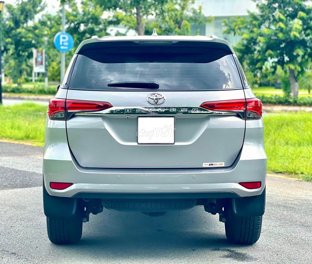 Toyota Fortuner 2019 2.4G 4x2 AT - 36,000 km cọp.. Mua bán Ô tô tại Thành phố Thủ Đức Tp Hồ Chí Minh được đăng bởi Đức Tứ Bánh hình 2