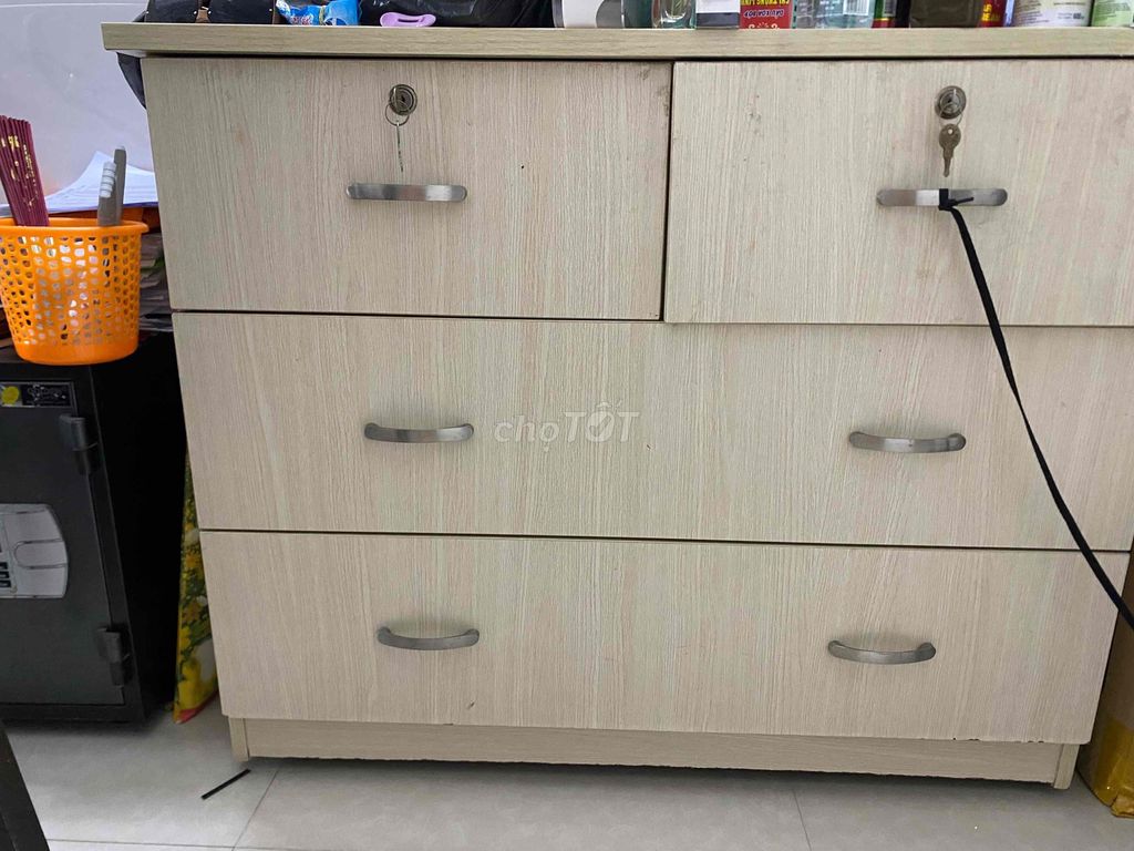 Tủ Gỗ 4 ngăn Vàng nhạt đã qua sử dụng. Mua bán Tủ, kệ gia đình tại Quận 8 Tp Hồ Chí Minh được đăng bởi Trần An An hình 1