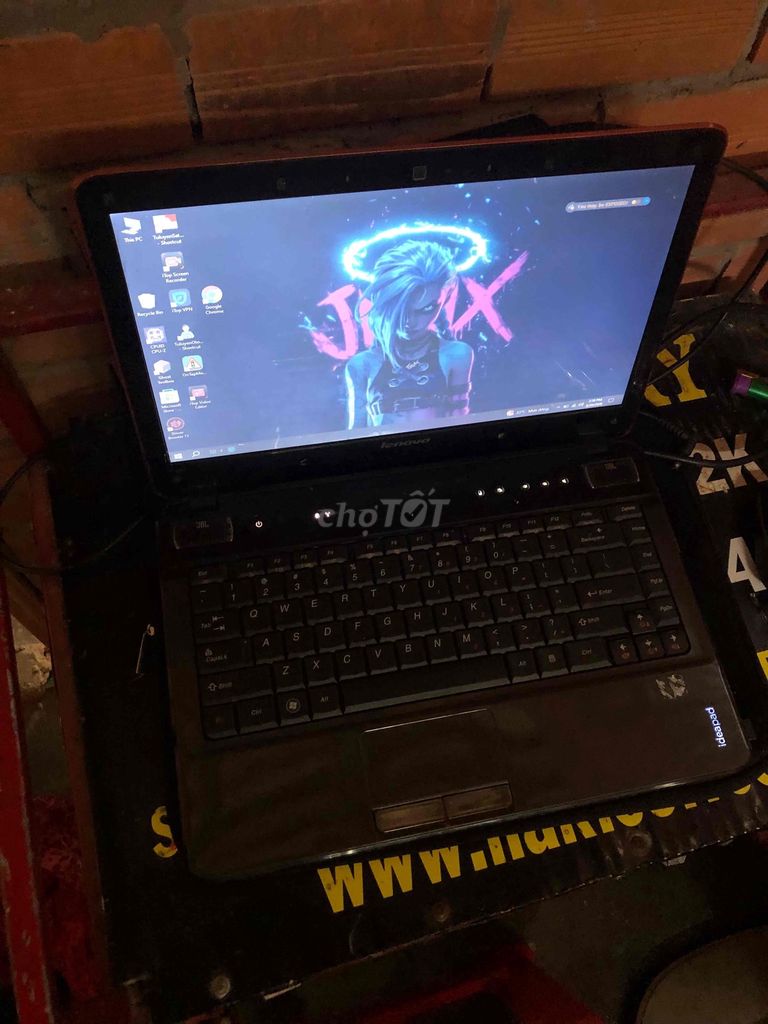 Lenovo Laptop Đen 2 giờ. Mua bán Laptop tại Thành phố Bến Tre Bến Tre được đăng bởi teo em  hình 1