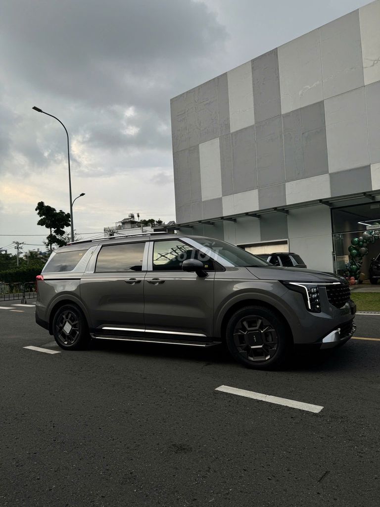 KIA CARNIVAL HEV 2025 (XĂNG ĐIỆN). Mua bán Ô tô tại Quận Gò Vấp Tp Hồ Chí Minh được đăng bởi Minh Thanh Kia Mazda HCM hình 4