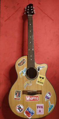 Guitar acoustic. Mua bán Nhạc cụ tại Quận Hà Đông Hà Nội được đăng bởi Lê quân