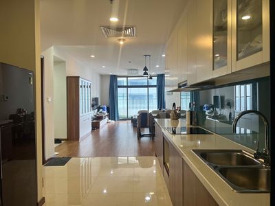 Cho thuê căn hộ Discovery Complex 302 Cầu Giấy, giá 1.200 USD/tháng