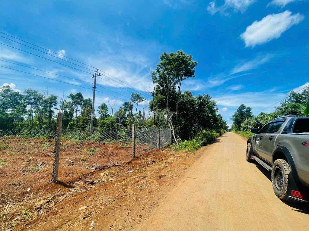 2,1 sào mặt tiền Vành đai km18 QL14-QL26-HCM khu xây kho kín 2,73 tỷ