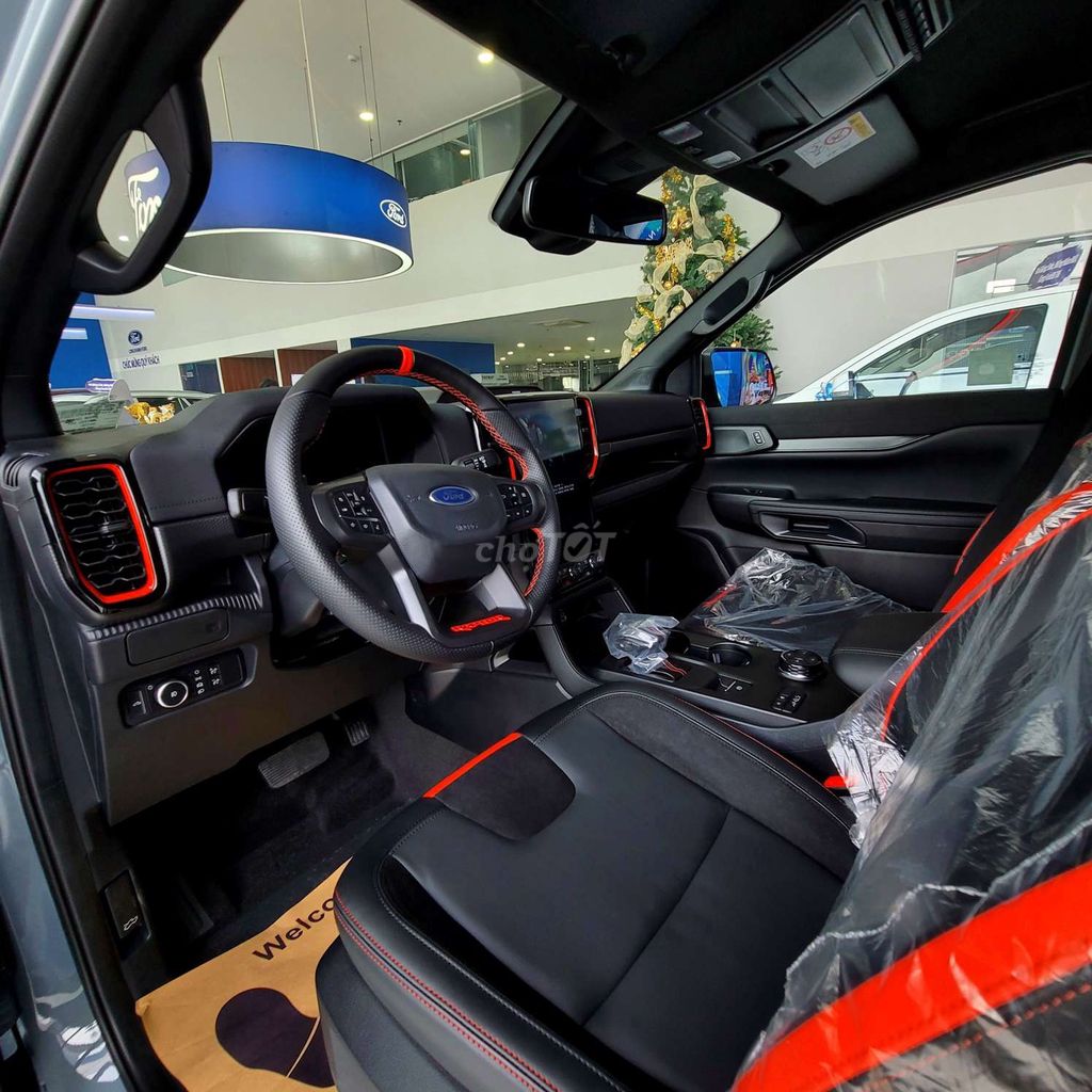 Ford Raptor 2025 Bán tải Xám. Mua bán Ô tô tại Huyện Định Quán Đồng Nai được đăng bởi Ford Long Khánh hình 6