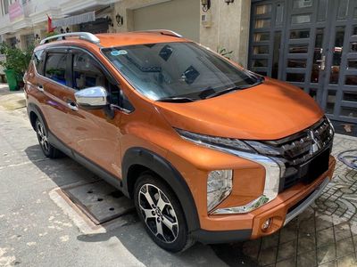 Mitsubishi Xpander Cross AT 2021 màu vàng cam