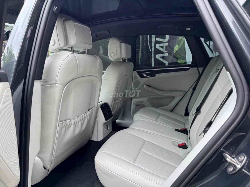 Porsche Macan FL Model 2022 . Đen - Kem . Odo 5v8. Mua bán Ô tô tại Quận 10 Tp Hồ Chí Minh được đăng bởi Thái LA Auto hình 7