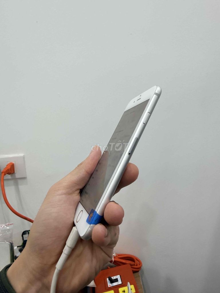 Apple iPhone 6s 64GB Bạc Like New. Mua bán Điện thoại tại Quận Cầu Giấy Hà Nội được đăng bởi TicoSmartphone hình 1