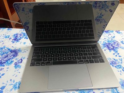 macbook pro 2019. Mua bán Laptop tại Quận 3 Tp Hồ Chí Minh được đăng bởi Sơn