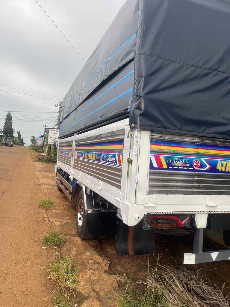 cần bán xe hino đang hoạt động bình thường. Mua bán Xe tải, xe ben tại Huyện Krông Búk Đắk Lắk được đăng bởi Vu Nguyen hình 2