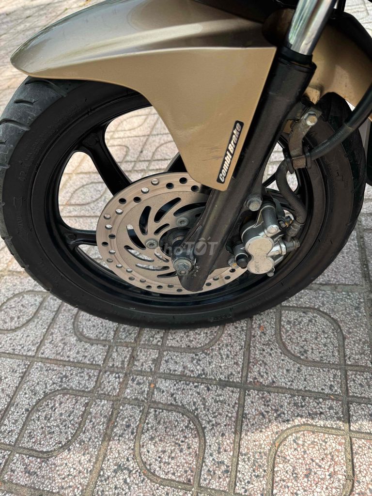 Honda Air Blade 2010 Fi Bs Thành Phố. Mua bán Xe máy tại Quận Gò Vấp Tp Hồ Chí Minh được đăng bởi Cầm Đồ Cường Phát hình 8