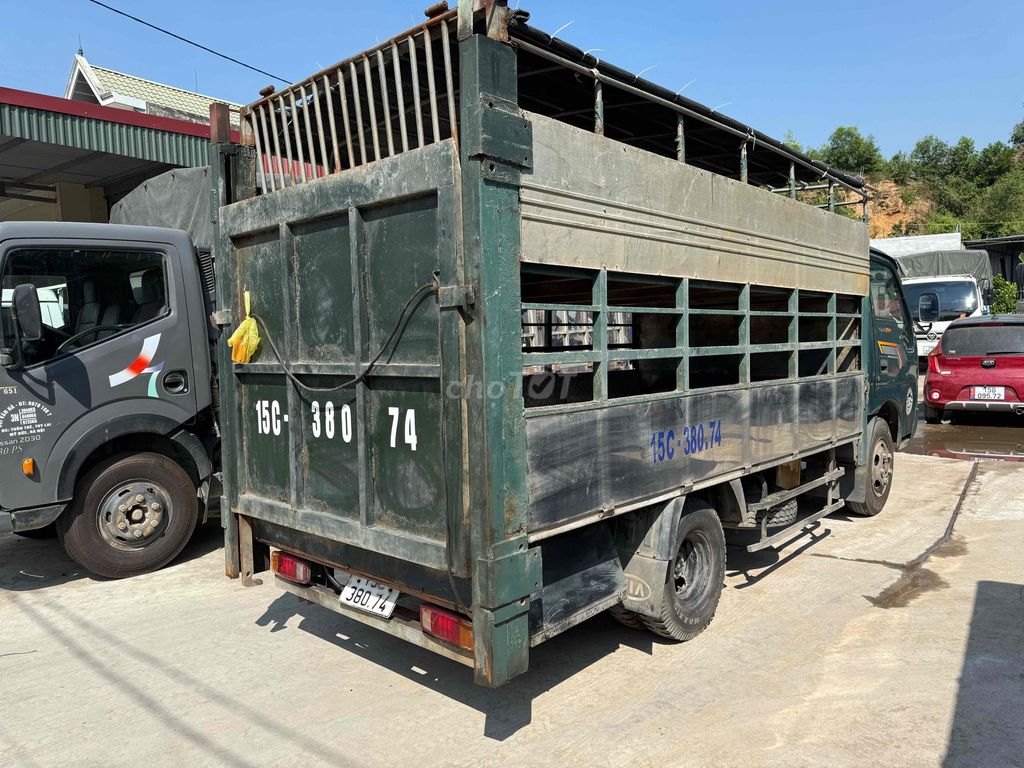 Kia K165 đời 2017 chở lợn có nâng hạ hàng xe đẹp. Mua bán Xe tải, xe ben tại Huyện An Lão Hải Phòng được đăng bởi Nguyễn Công Thành hình 4