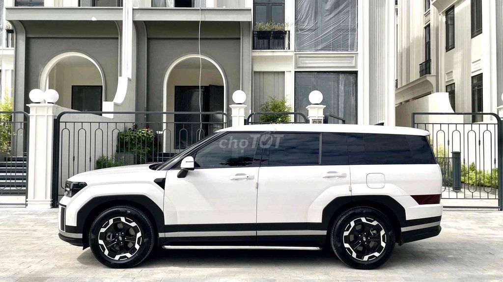 Hyundai Santafe2.5 Exculusive 2024 - chạy zin 1,8v. Mua bán Ô tô tại Quận Bắc Từ Liêm Hà Nội được đăng bởi Hoàng Nga hình 5