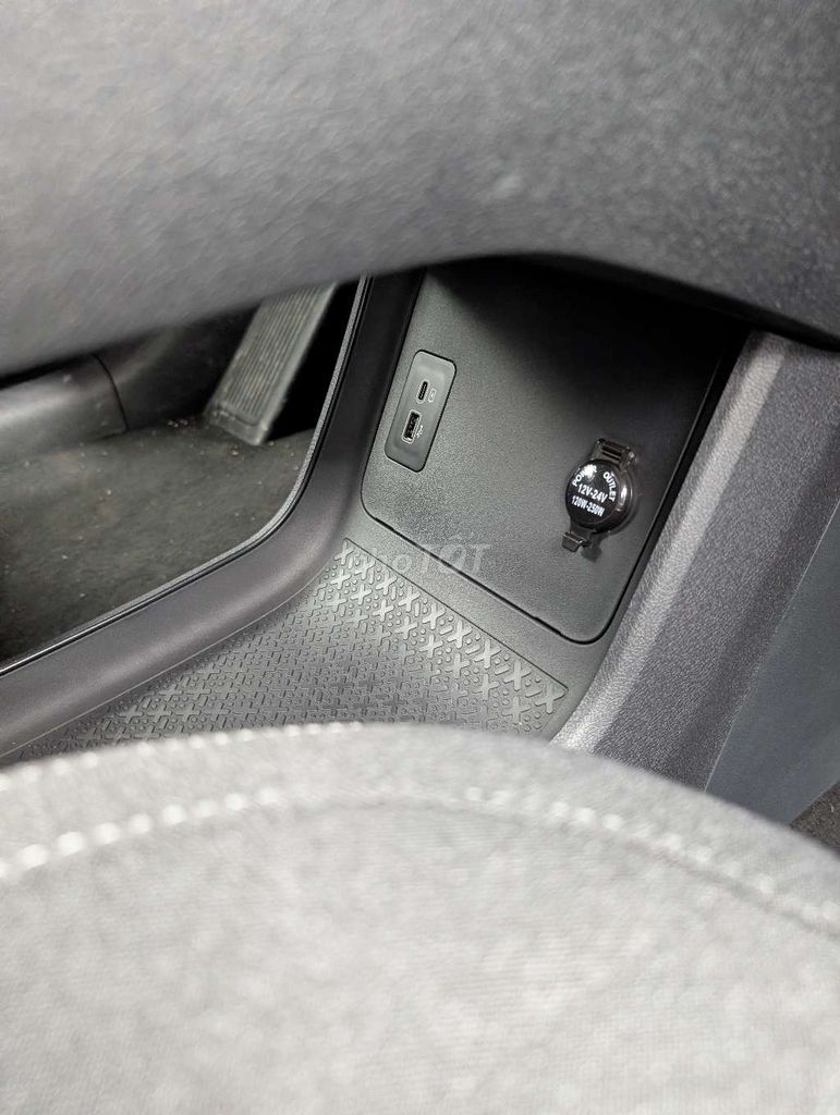 VinFast Limo Green Đỏ. Mua bán Ô tô tại Thành phố Thủ Đức Tp Hồ Chí Minh được đăng bởi Phương Anh VF Thủ Đức  hình 5