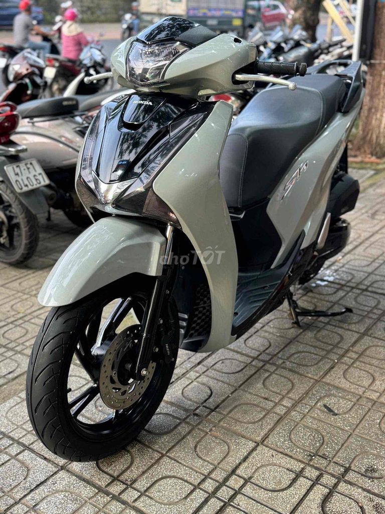 SH 2018 rất đep. Mua bán Xe máy tại Thành phố Buôn Ma Thuột Đắk Lắk được đăng bởi Ngô quốc Việt  hình 2