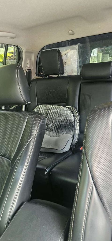Toyota Hilux 2024 Серебристый 80000 км