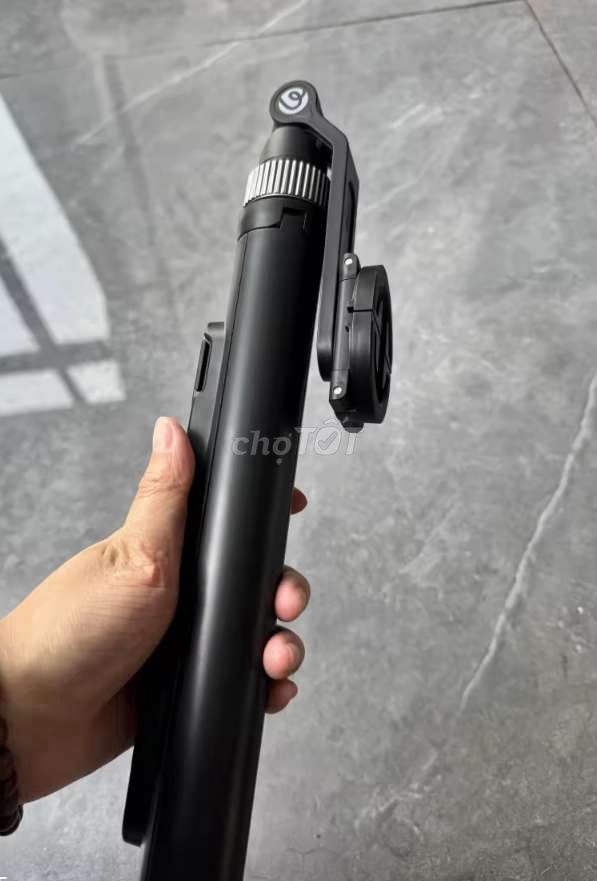 Gậy tripod Ulanzi TT88 Đen. Mua bán Phụ kiện (Màn hình, Chuột...) tại Thành phố Thủ Đức Tp Hồ Chí Minh được đăng bởi Pass Nhanh Kẻo Hết hình 1