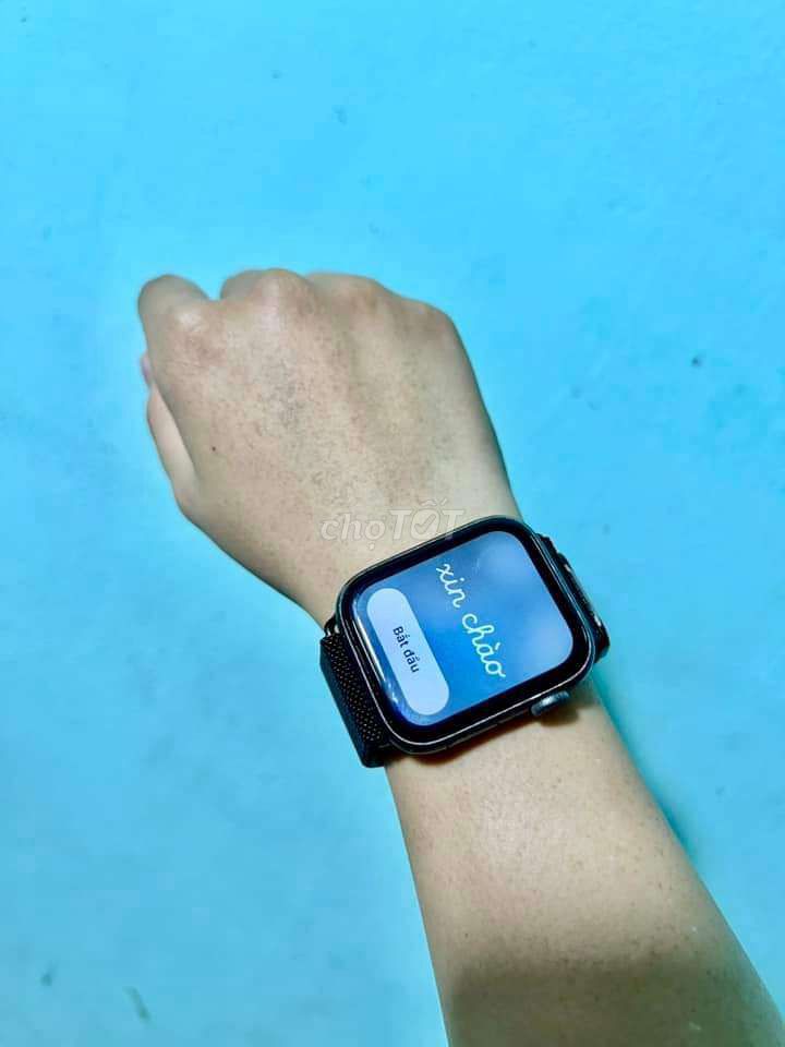 Thanh lý Apple Watch Series 4 44mm