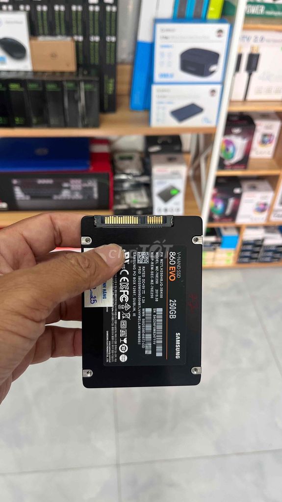 SSD SAMSUNG 860EVO 250GB SK 77%. BH 3T