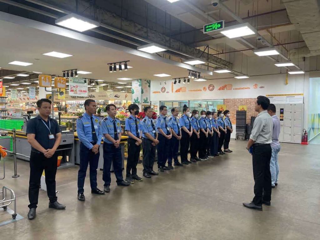 TUYỂN NAM NỮ QUẸT THẺ XE LƯƠNG CAO TP- HCM. Việc làm tại Quận Bình Thạnh Tp Hồ Chí Minh được đăng bởi CTY BẢO VỆ LONG HOÀNG  hình 3