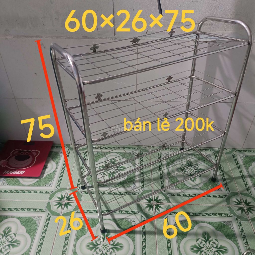 Kệ giày dép, kệ bình nước.