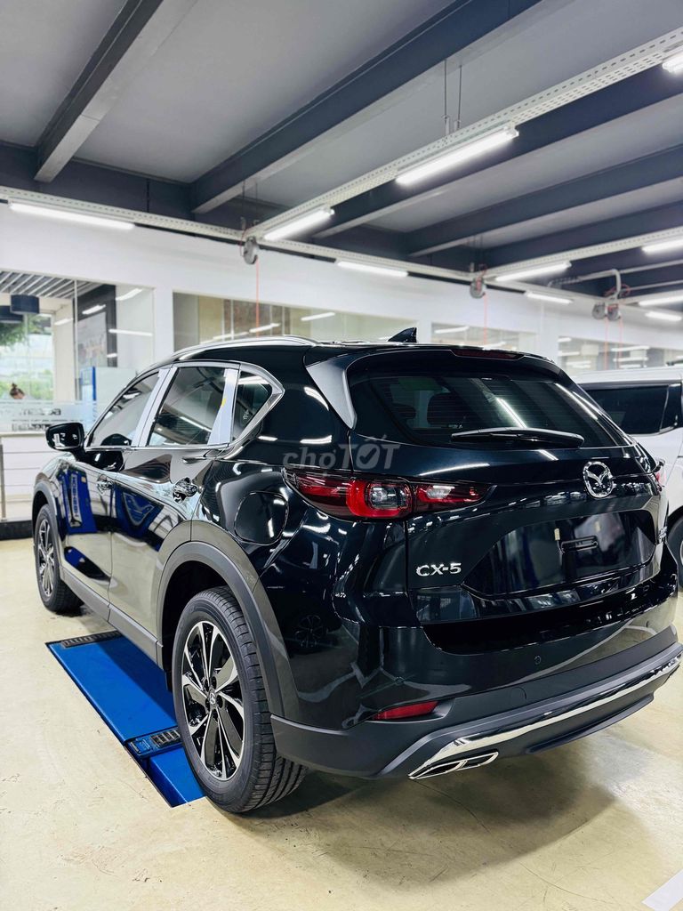 New Mazda CX 5 ưu đãi 50% trước bạ trả trước 250Tr. Mua bán Ô tô tại Quận Bình Tân Tp Hồ Chí Minh được đăng bởi  MAZDA SÀI GÒN hình 5