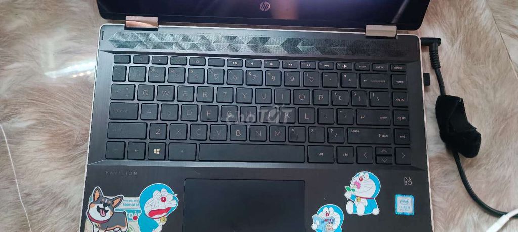 Cần bán laptop HP 2020 có cảm ứng mới nhà dùng