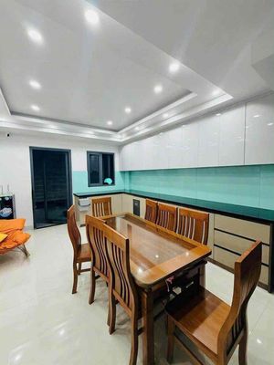 Rent · 5 bd · 80 м² · Thành phố Thủ Đức, ул. 0972980239