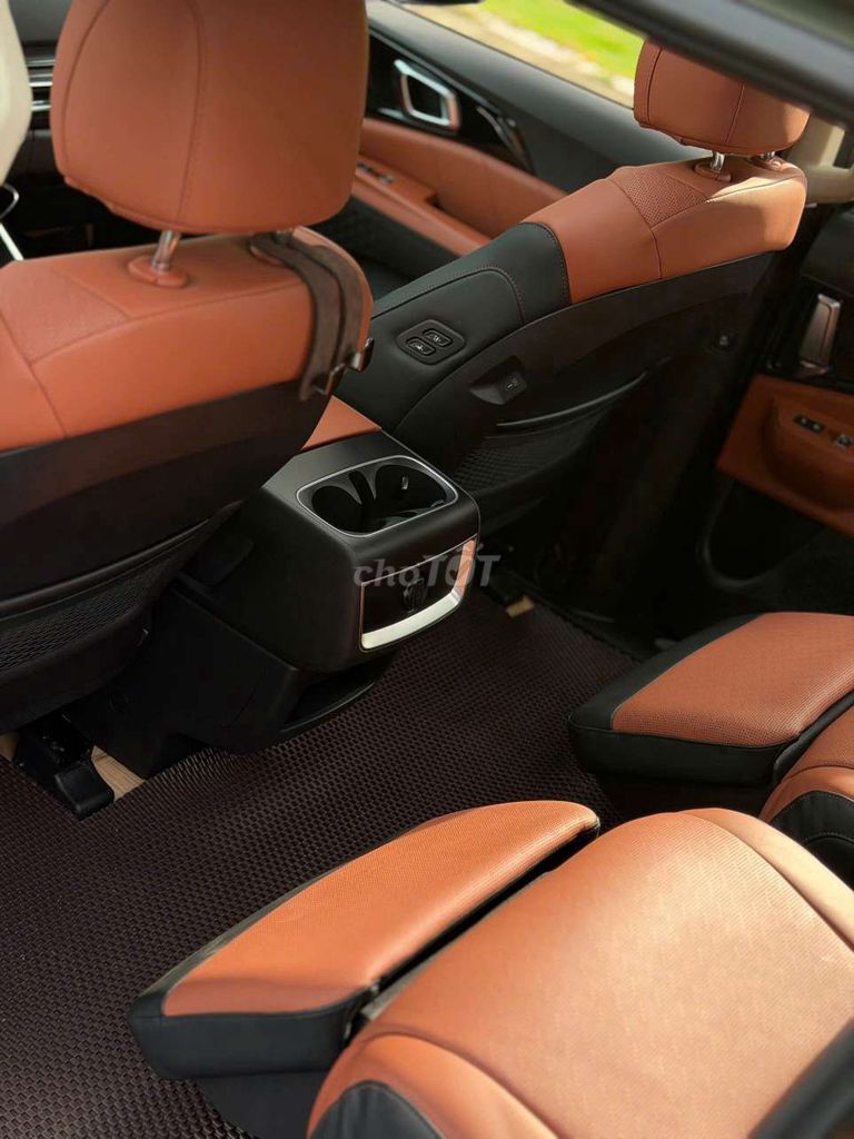 Kia carnival 2.2Dsignature 7s 6000 km. Mua bán Ô tô tại Thành phố Thủ Đức Tp Hồ Chí Minh được đăng bởi Ms Hiệp  hình 14