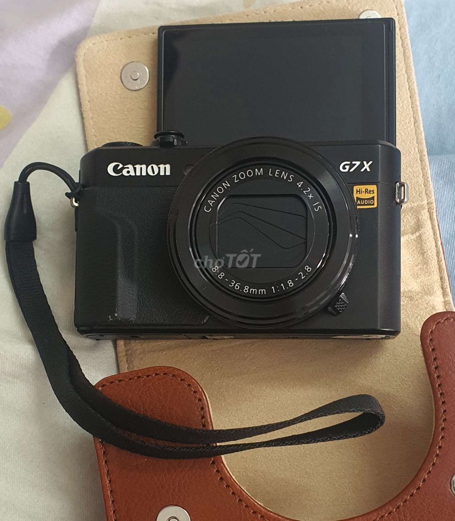 Canon G7x mark 2.