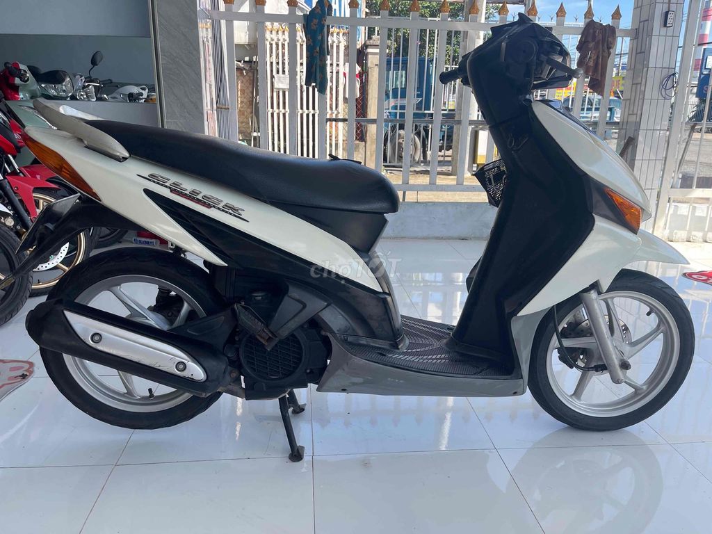 Honda Click 2008 màu Trắng. Mua bán Xe máy tại Quận Cái Răng Cần Thơ được đăng bởi CẦM ĐỒ TRUNG TÍN  hình 4