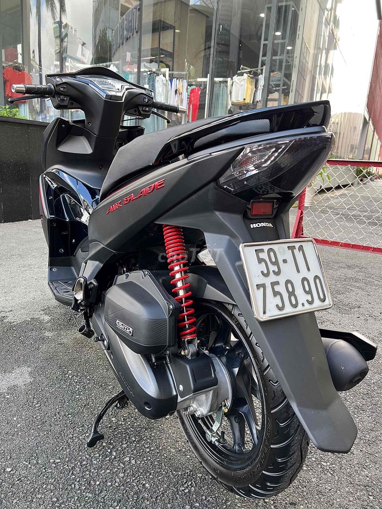 Honda Air Blade 125 матовый черный, Smartkey, Хошимин, владелец