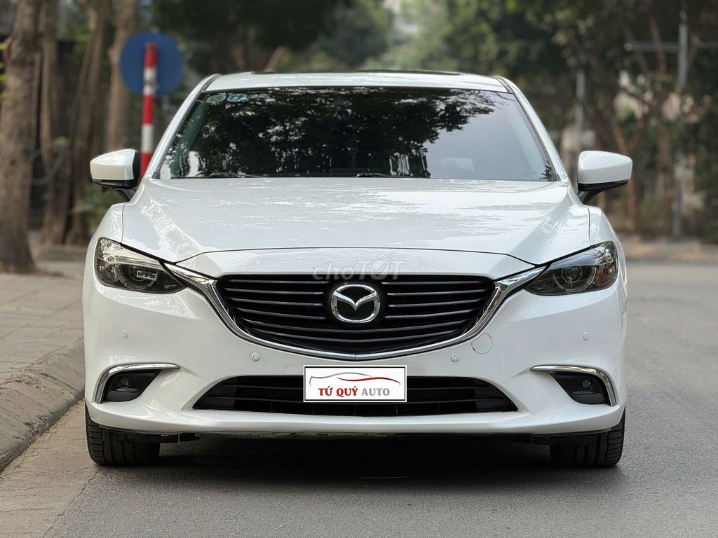 Mazda 6 2.0L Premium 2019 - Trắng