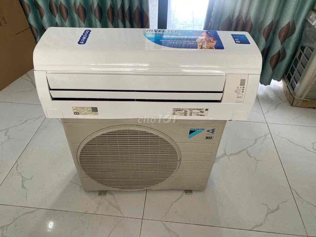 dakin 1,75hp 100V gas 32 năm 2020 2 chiều inverter