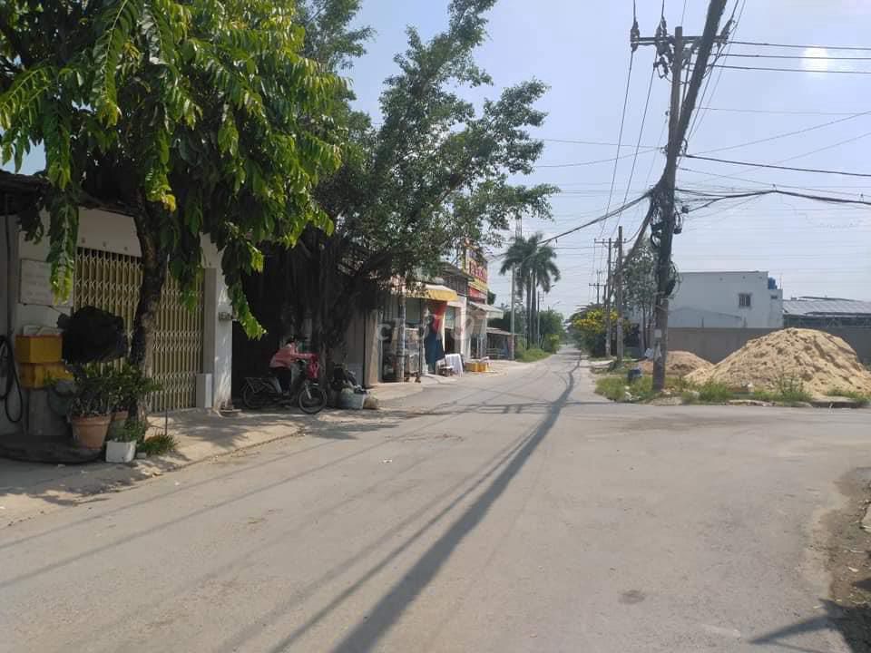 Cần bán gấp nền Hóc Môn ngay MT Nguyễn Thị Sóc, DT110m2,SHR,Thổ cư100%