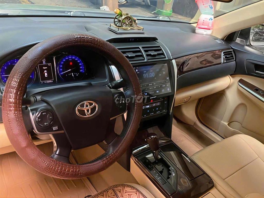Toyota Camry 2.0E 2016 года от владельца