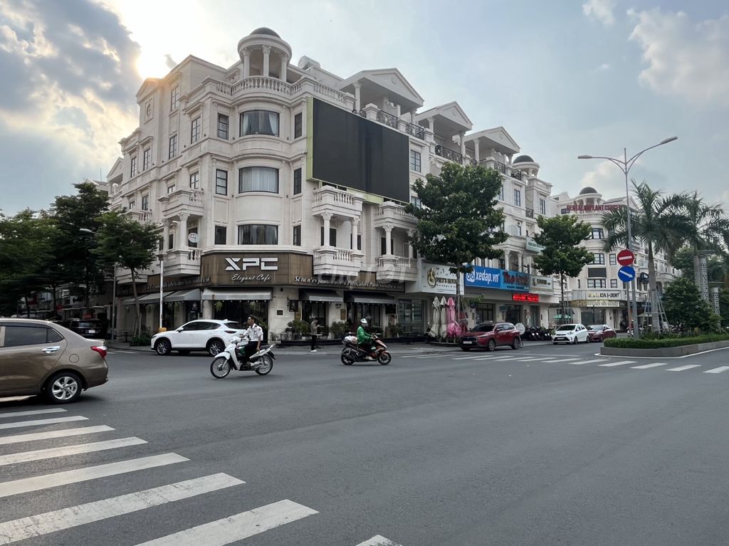 CHO THUÊ NHÀ MẶT TIỀN ĐƯỜNG SỐ 3 CITYLAND P10 NGAY LOTTE MART