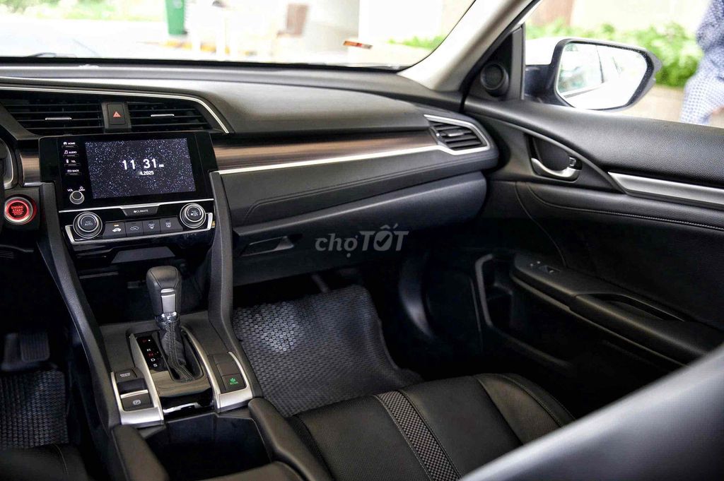 CIVIC G 2021 MỚI NHẤT VN- ODO: CHỈ 8.000KM, 1 CHỦ. Mua bán Ô tô tại Quận 10 Tp Hồ Chí Minh được đăng bởi PC Trương hình 17